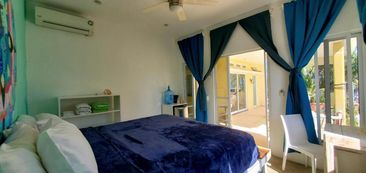 Layla Guesthouse Puerto Morelos Exteriör bild