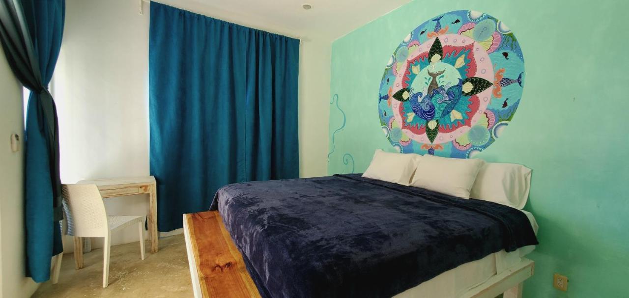 Layla Guesthouse Puerto Morelos Exteriör bild