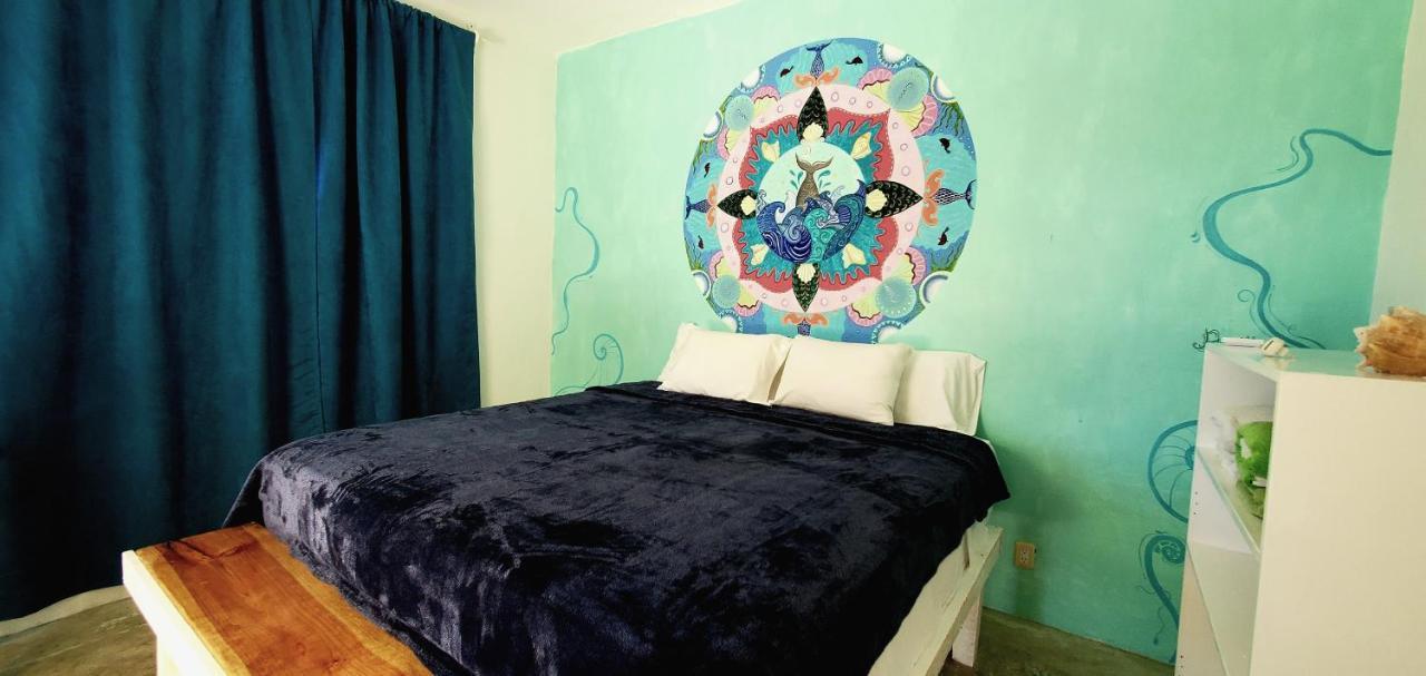 Layla Guesthouse Puerto Morelos Exteriör bild