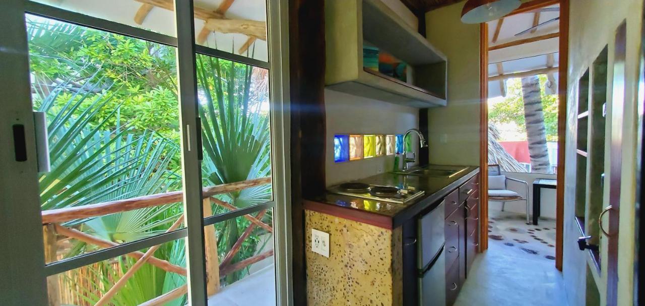 Layla Guesthouse Puerto Morelos Exteriör bild
