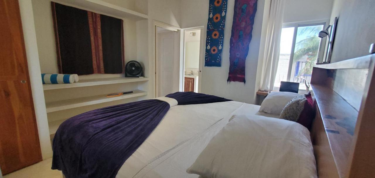 Layla Guesthouse Puerto Morelos Exteriör bild